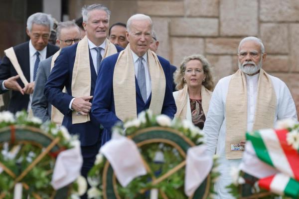 Wet feet dampen G20 leaders’ Gandhi tributes in India